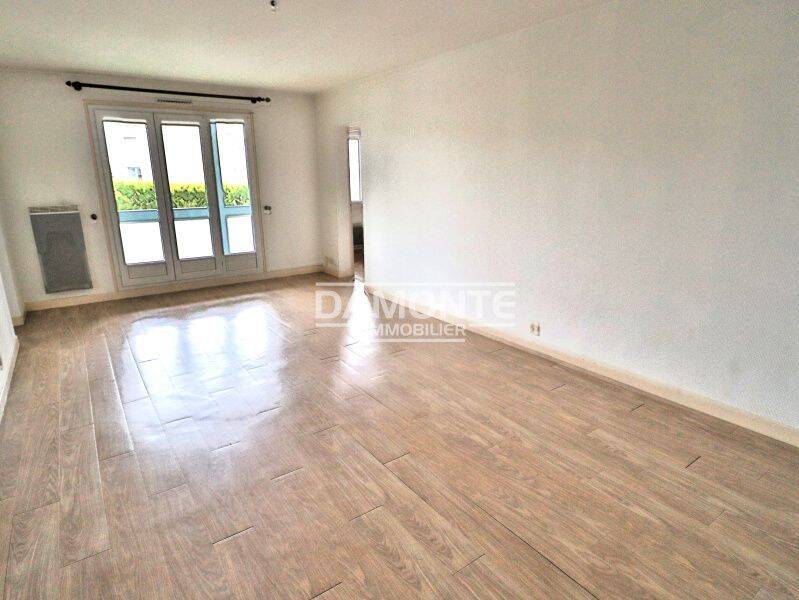 Appartement 2 pièces 60 m² · à Saint-André-les-Vergers · 59,7 m² · 570 €