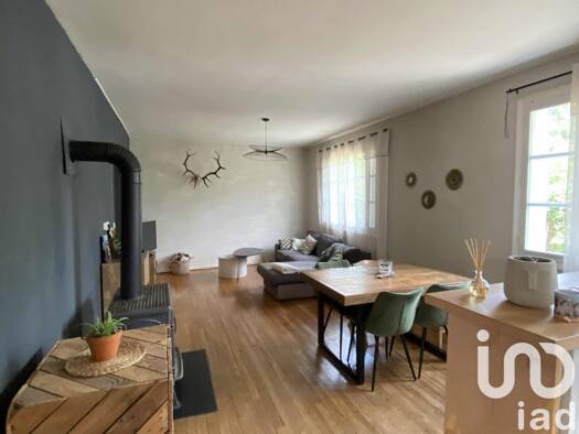 Maison de plain-pied à vendre 134 500 € 3 pièces 2 chambres 84 m² 582 m² de terrain Bedous 64490