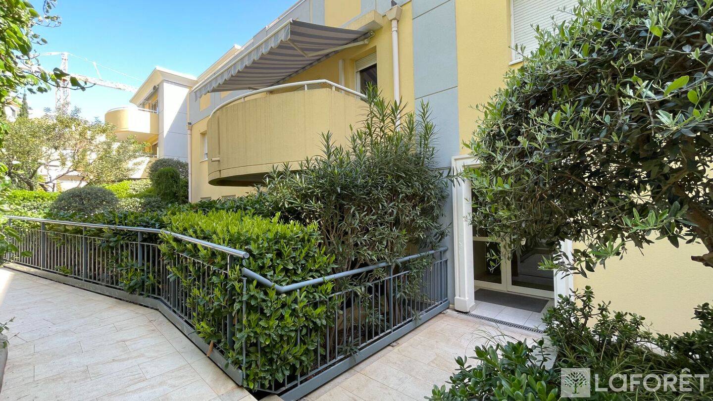 Appartement 1 pièce 26 m² · à Beausoleil · 26 m² · 1 200 €