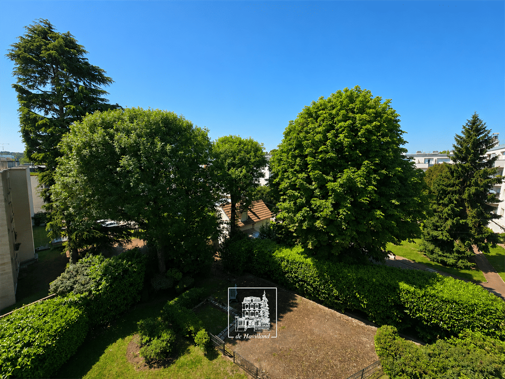 Appartement 4 pièces 113 m² · à Saint-Cloud · 113 m² · 699 000 €