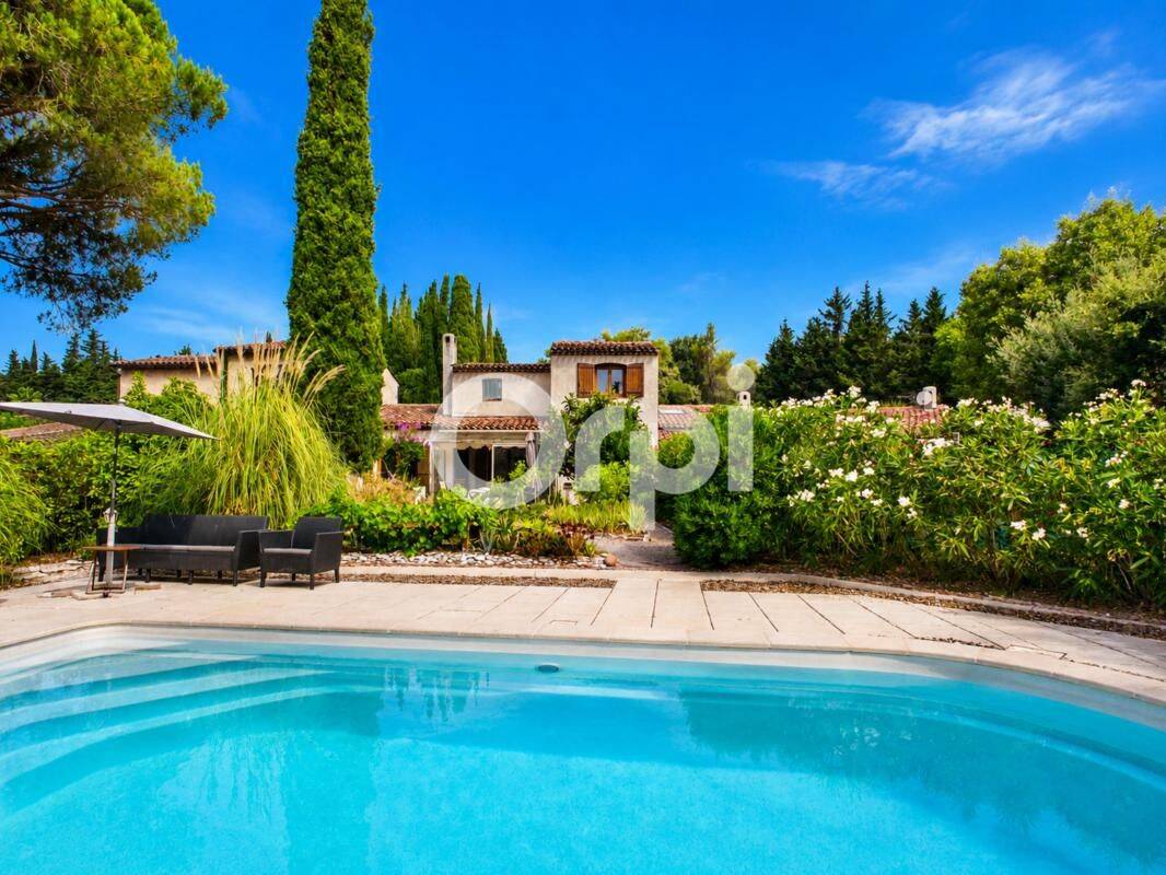 Maison 4 pièces 127 m² · à Mandelieu-la-Napoule · 126,8 m² · 675 000 €