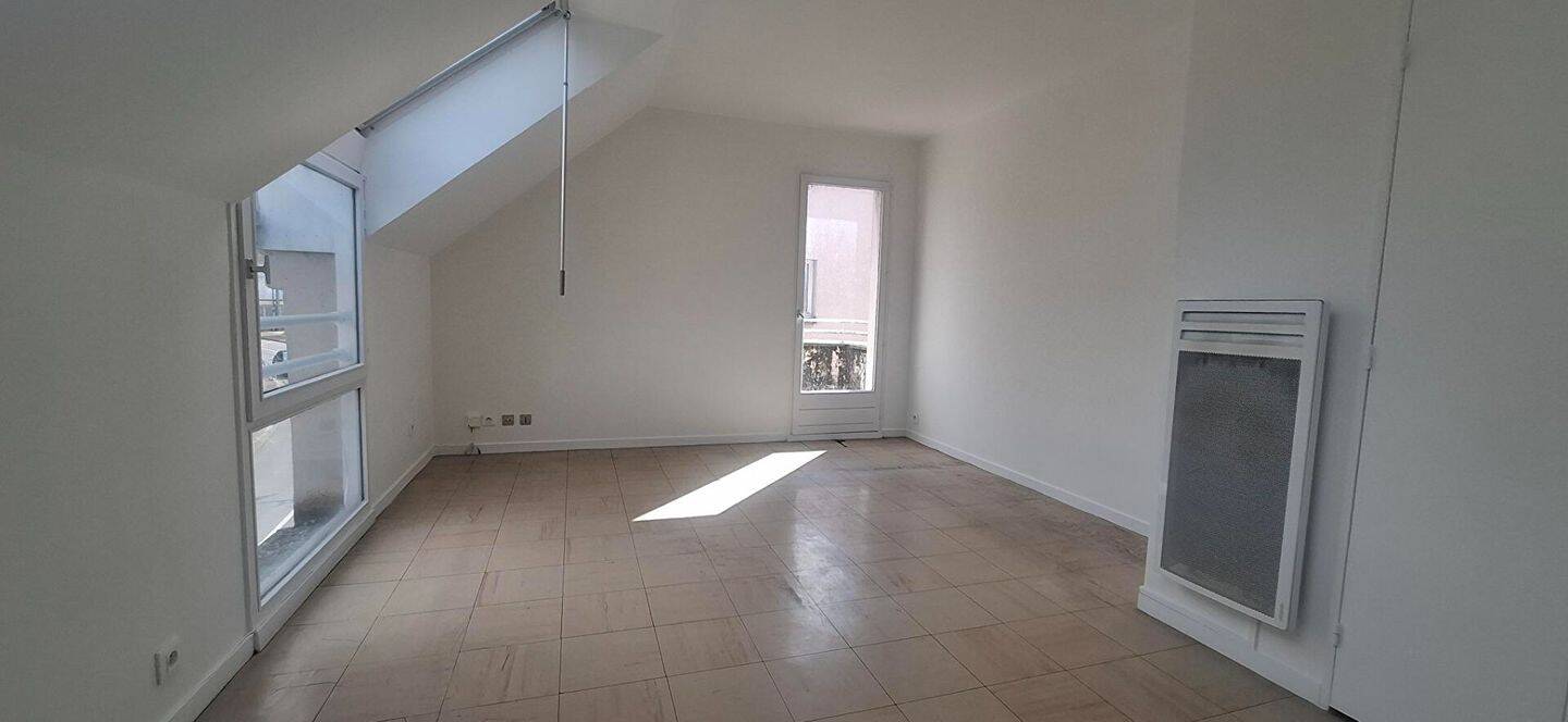 Appartement 2 pièces 44 m² · à Aubergenville · 43,5 m² · 129 000 €