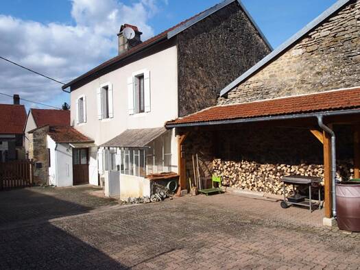 Maison à vendre 120 000 € 3 pièces 2 chambres 80 m² 368 m² de terrain Courlon 21580
