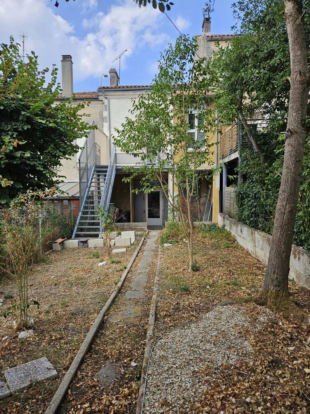 Maison 4 pièces 93 m² · à Angoulême · 93,3 m² · 950 €/mois