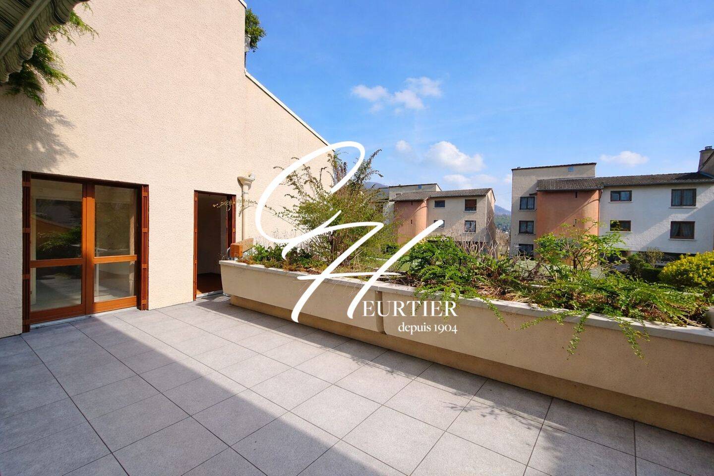 Appartement 5 pièces 111 m² · à Voiron · 111 m² · 260 000 €