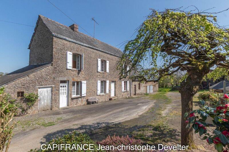 Maison 6 pièces 110 m² · à Gorron · 110 m² · 81 000 €