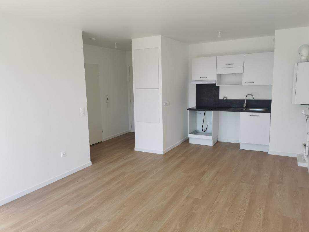 Appartement 2 pièces 43 m² · à Pont-l'Évêque · 42,7 m² · 697 €