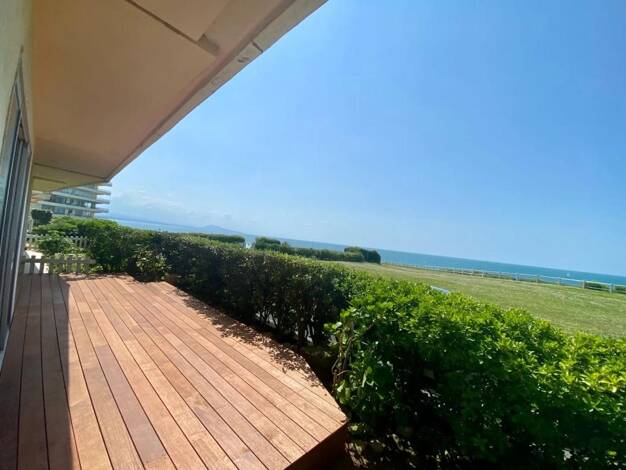 Appartement à vendre 813 000 € 3 pièces 2 chambres 71 m² RDC/4 Front de Mer Biarritz 64200