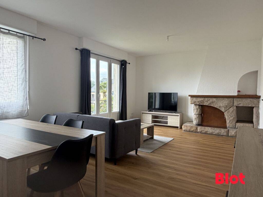 Appartement 3 pièces 75 m² · à Fougères · 74,7 m² · 720 €/mois