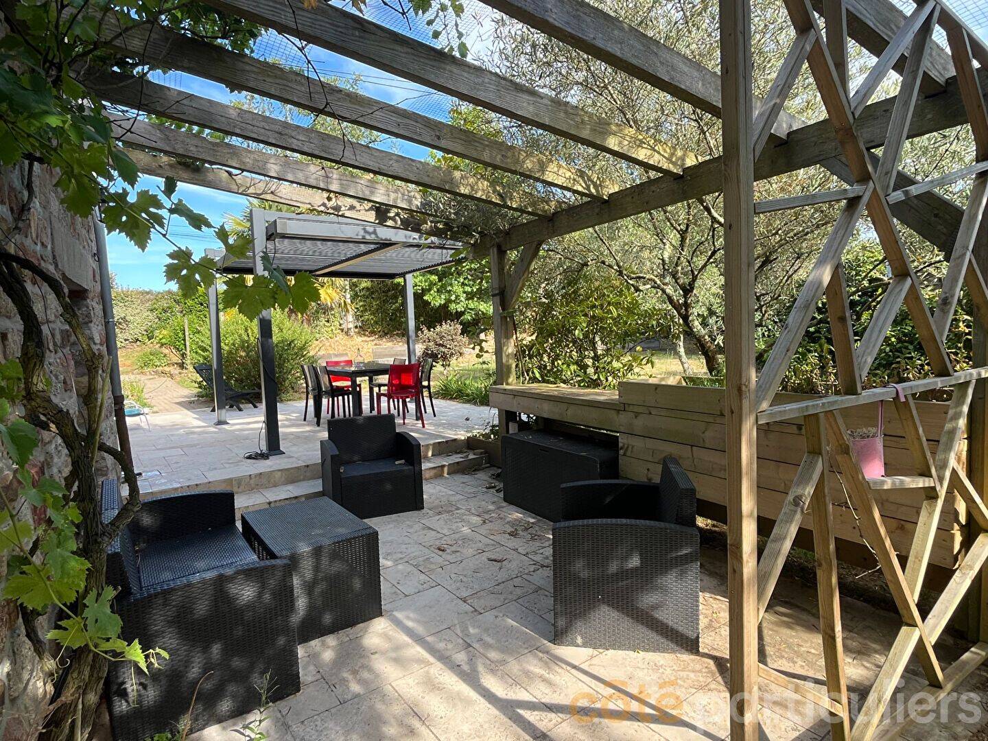 Maison 6 pièces 163 m² · à Theix-Noyalo · 162,7 m² · 494 400 €