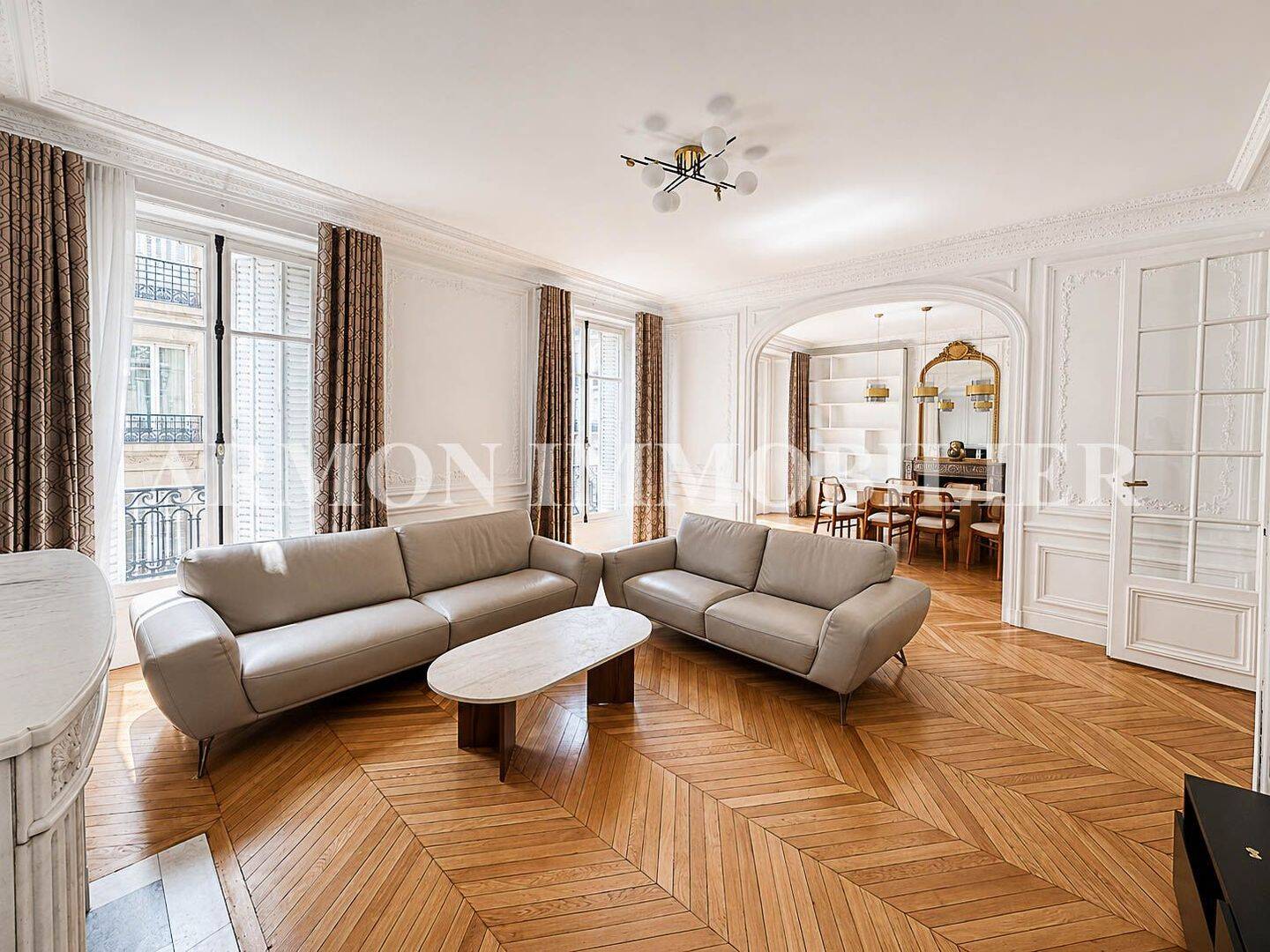Appartement 4 pièces 155 m² · à Paris 16ème Arrondissement · 155 m² · 7 000 €
