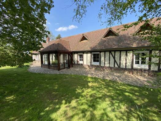 Maison à vendre 336 000 € 10 pièces 6 chambres 184 m² 7 427 m² de terrain L'Aigle 61300