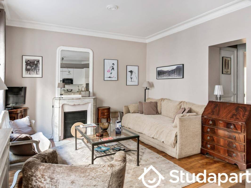 Appartement 2 pièces 55 m² · à Paris 15ème Arrondissement · 55 m² · 1 670 €/mois