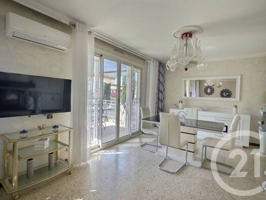 Maison à vendre 529 000 € 6 pièces 5 chambres 93,8 m² La Londe-les-Maures 83250