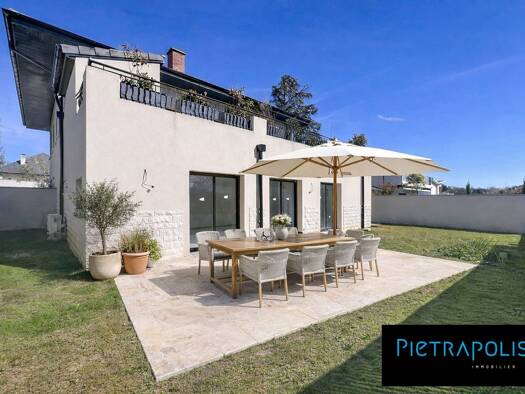 Appartement à vendre 497 000 € 4 pièces 3 chambres 109 m² RDC/1 Fontaines-sur-Saône 69270