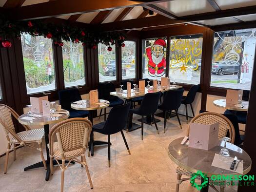 Local commercial à vendre 790 000 € La Chaussee Osny 95520