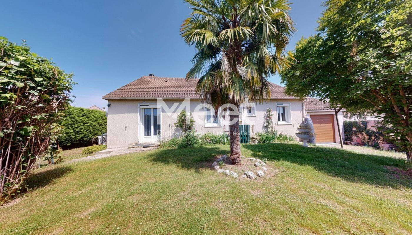 Maison 6 pièces 160 m² · à Chéroy · 160 m² · 200 000 €