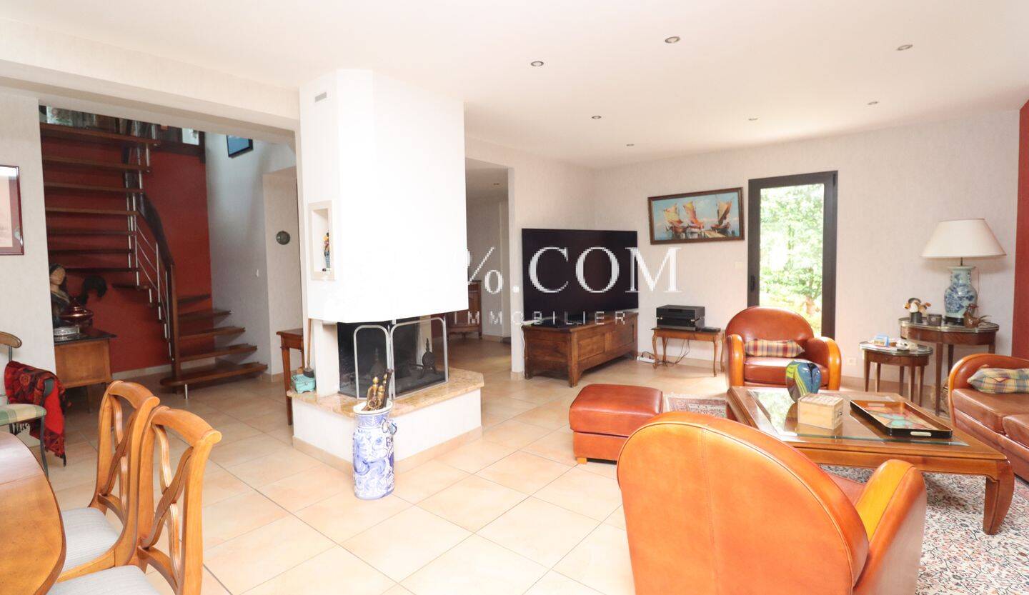 Maison 8 pièces 311 m² · à Goven · 311 m² · 578 000 €
