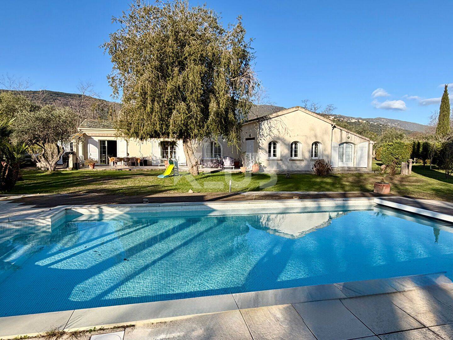 Maison 5 pièces 190 m² · à Lucciana · 190 m² · 650 000 €