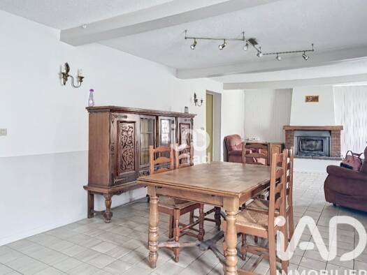 Maison à vendre 183 500 € 6 pièces 2 chambres 131 m² 391 m² de terrain Sains-en-Amiénois 80680