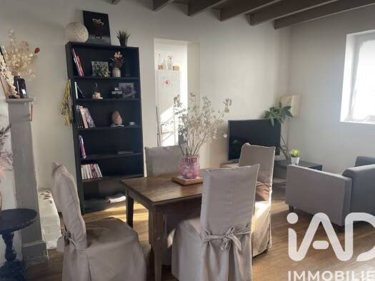 Maison de plain-pied à vendre 87 000 € 5 pièces 2 chambres 49 m² 191 m² de terrain Bazouges-la-Pérouse 35560