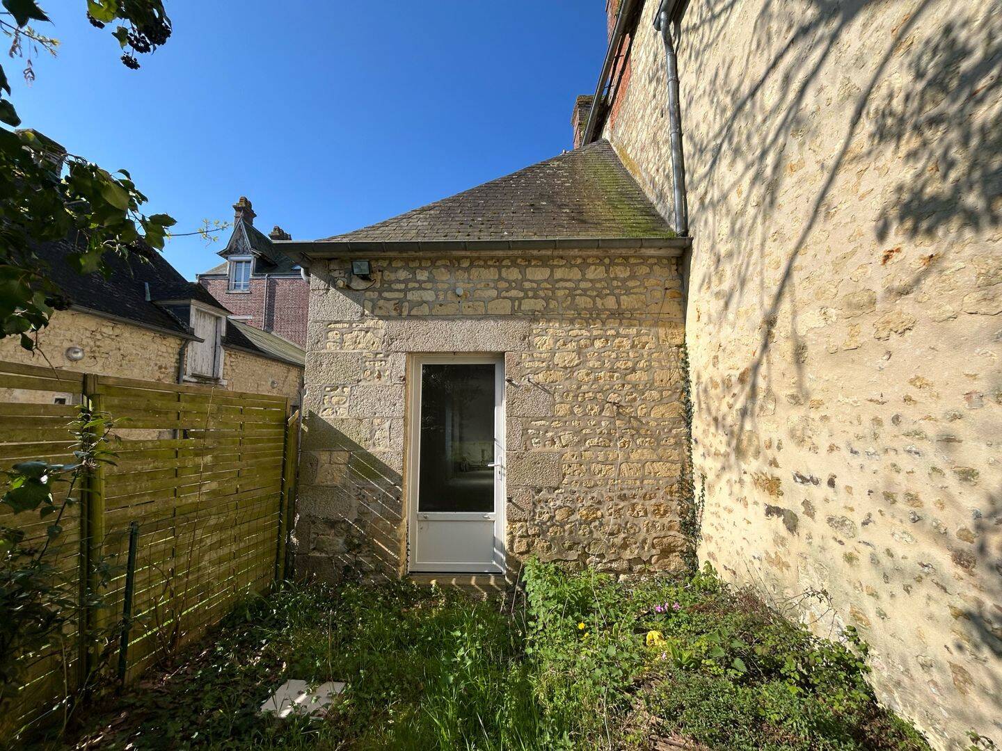 Maison 6 pièces 82 m² · à Le Mêle-sur-Sarthe · 82 m² · 71 000 €