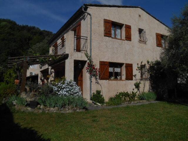 Maison 5 pièces 137 m² · à Contes · 137 m² · 515 000 €