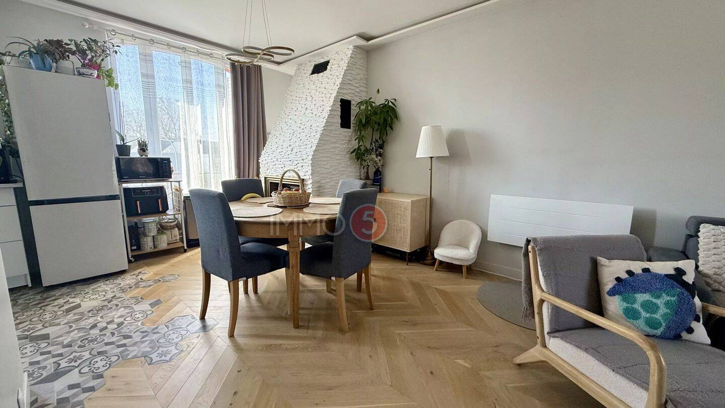 Appartement 4 pièces 79 m² · à Villemomble · 78,6 m² · 1 300 €/mois