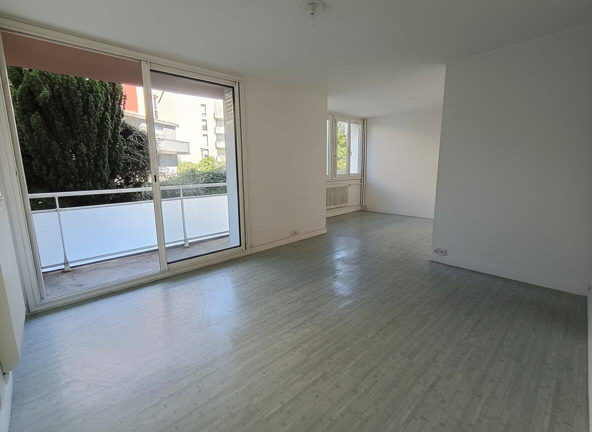 Appartement 3 pièces 65 m² · à Clermont-Ferrand · 65 m² · 127 330 €