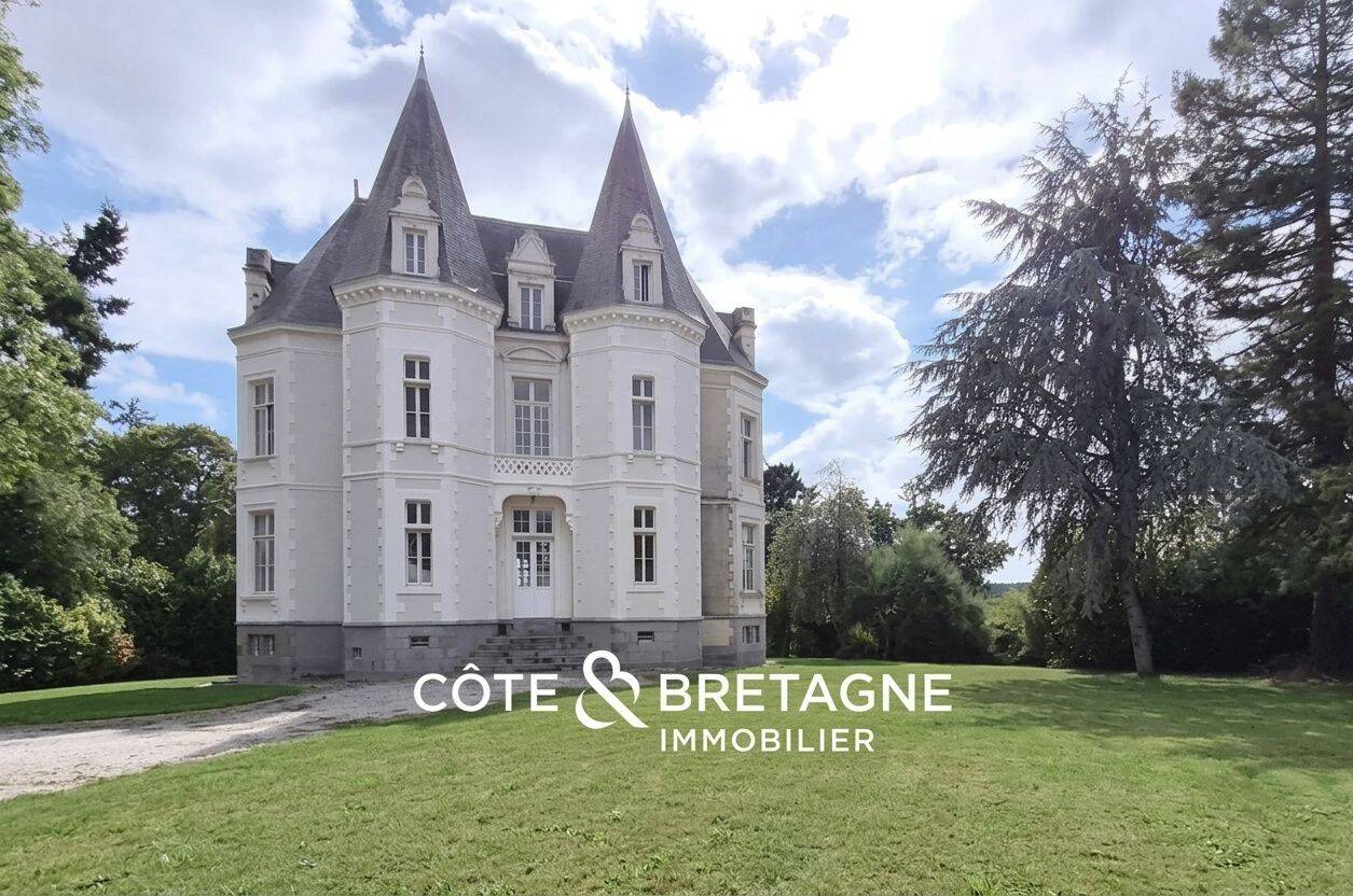 Maison 12 pièces 469 m² · à Vitré · 469 m² · 1 245 600 €