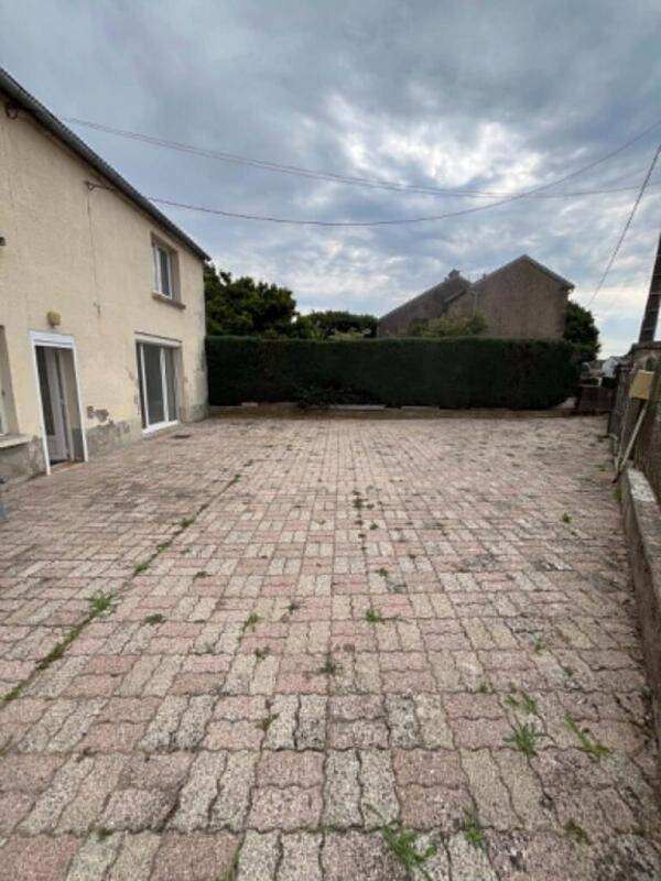 Maison 6 pièces 145 m² · à Froideconche · 145 m² · 159 000 €