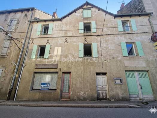 Maison à vendre 125 000 € 10 pièces 4 chambres 141 m² 1 030 m² de terrain La Bastide-Puylaurent 48250