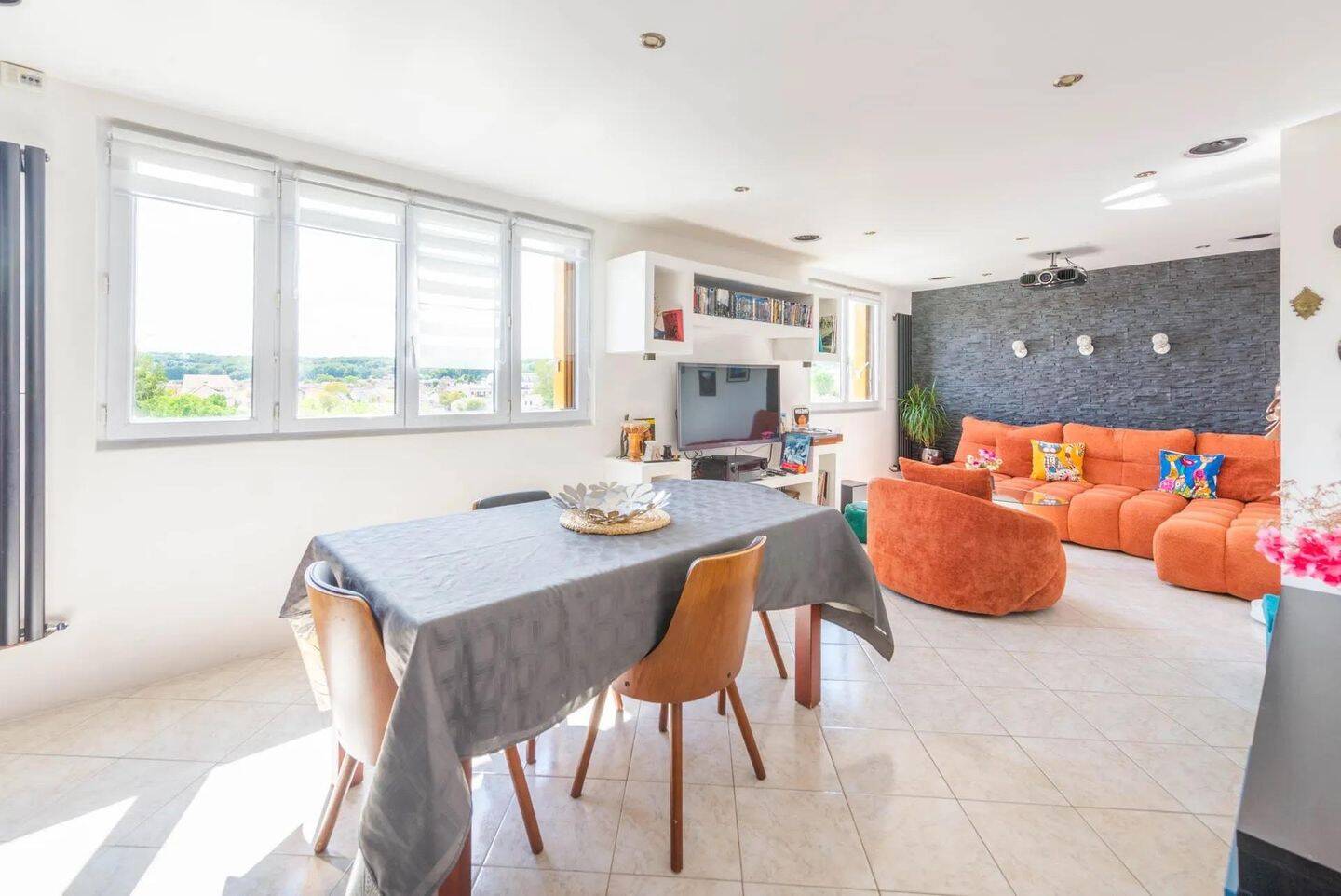 Appartement 5 pièces 81 m² · à Les Clayes-sous-Bois · 81 m² · 221 500 €