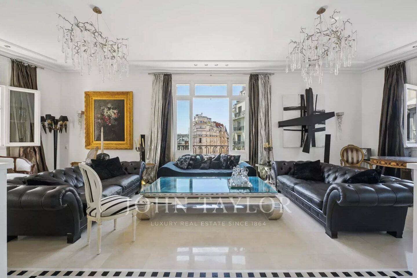 Appartement 5 pièces 208 m² · à Paris 16ème Arrondissement · 208 m² · 6 980 €