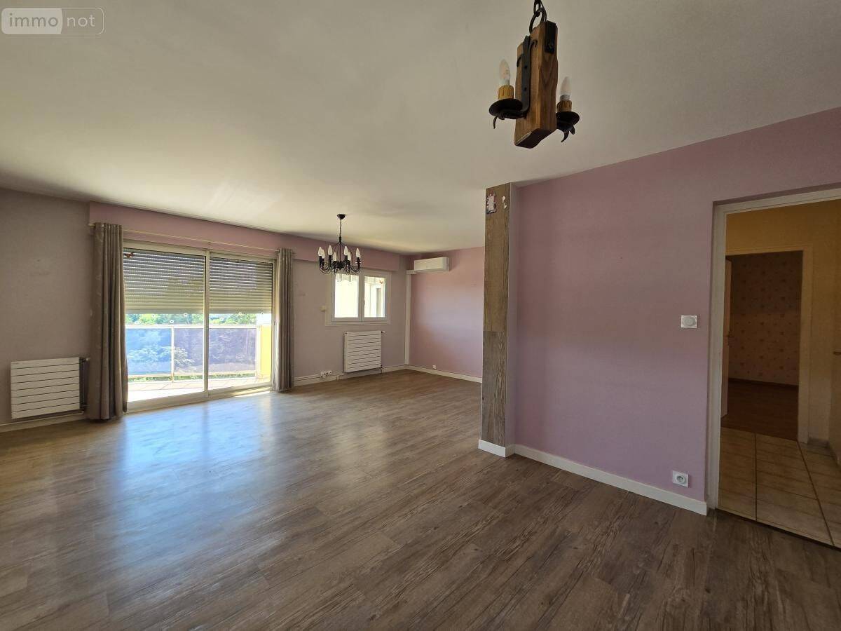 Appartement 3 pièces 84 m² · à Belley · 84 m² · 220 000 €