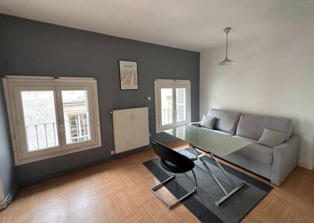 Appartement 1 pièce 32 m² · à Angoulême · 32 m² · 600 €