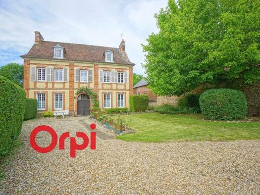 Maison de ville à vendre 335 000 € 6 pièces 4 chambres 150 m² Brionne 27800