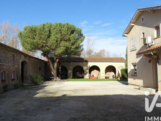 Demeure à vendre 795 000 € 18 pièces 11 chambres 500 m² 29 950 m² de terrain Revel 31250