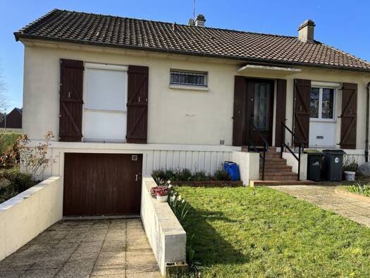 Villa à louer 1 025 € 3 pièces 2 chambres 71 m² Beauvais 60000