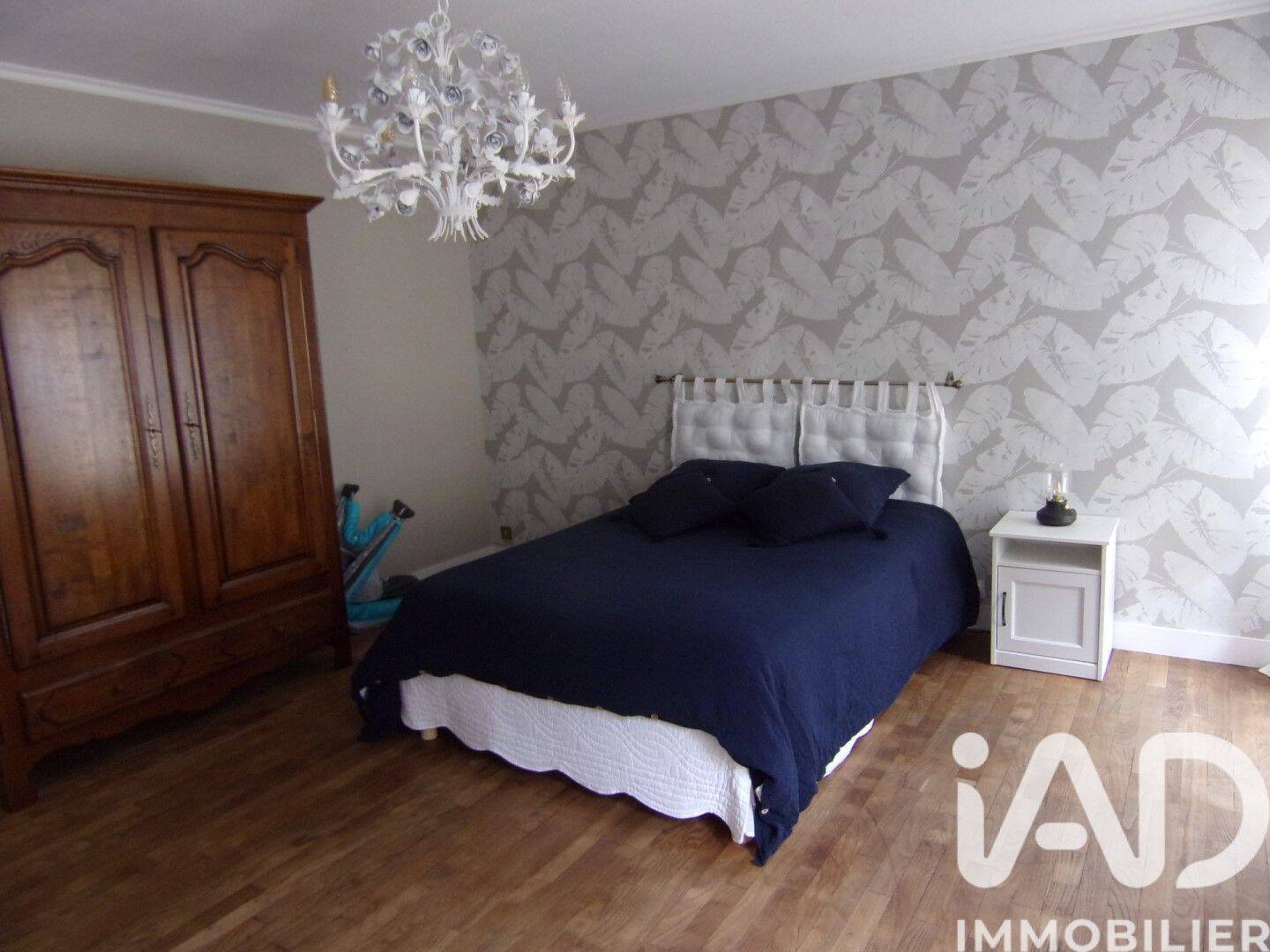 Maison 6 pièces 100 m² · à Port-en-Bessin-Huppain · 100 m² · 289 000 €