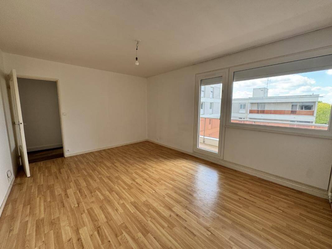 Appartement 2 pièces 50 m² · à Saint-Jean-de-Braye · 50 m² · 598 €