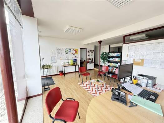 Immeuble à vendre 202 350 € 231 m² Nord Barbezieux-Saint-Hilaire 16300