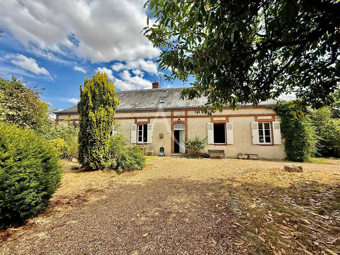 Maison 9 pièces 183 m² · à Fontaine-la-Guyon · 183 m² · 291 200 €
