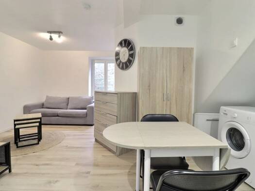 Appartement à louer 550 € 1 pièce 23,4 m² RDC/3 Bury 60250