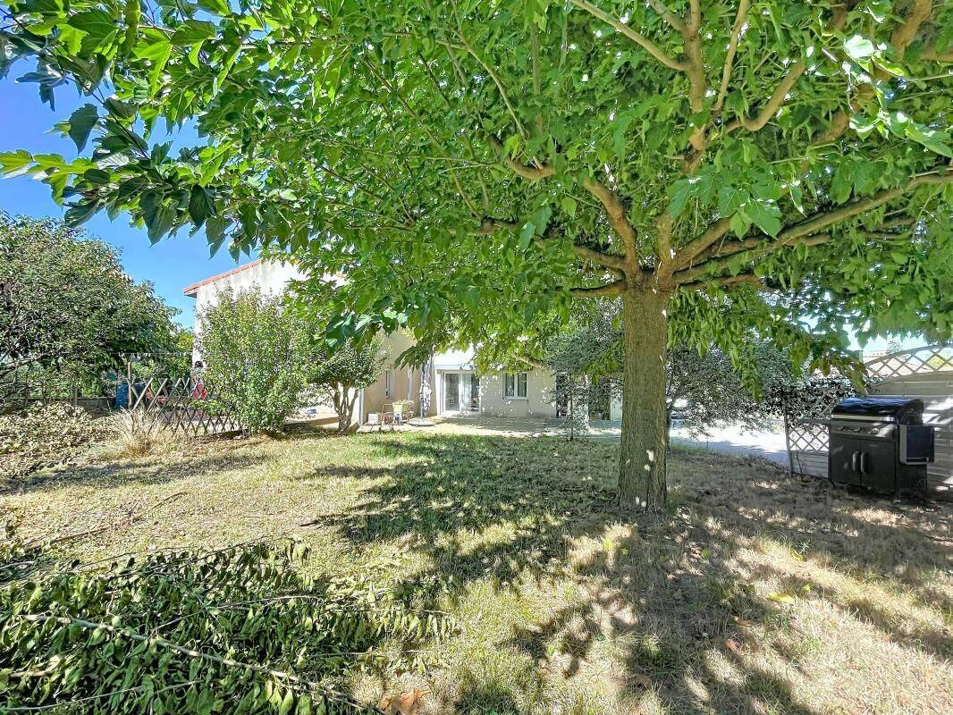 Maison 6 pièces 160 m² · à Malissard · 160 m² · 1 350 €/mois