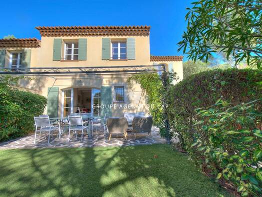 Villa à vendre 685 000 € 4 pièces 3 chambres 121 m² 600 m² de terrain La Motte 83920