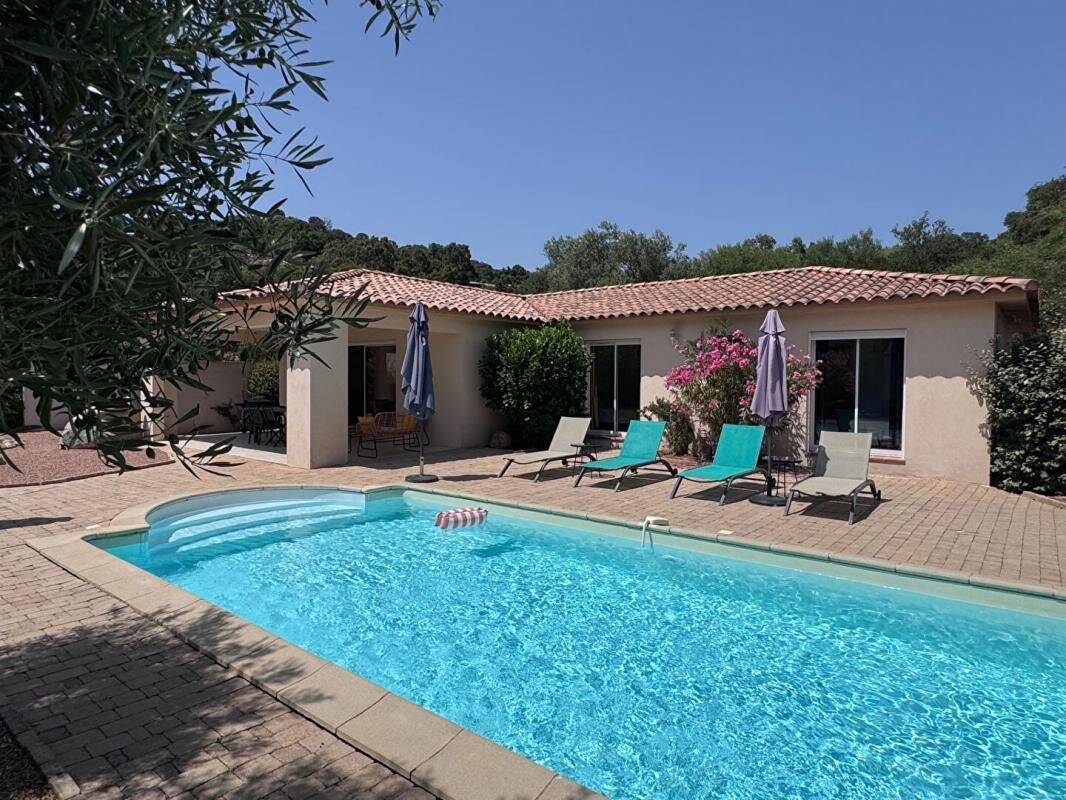 Maison 5 pièces 132 m² · à Lecci · 132 m² · 850 000 €