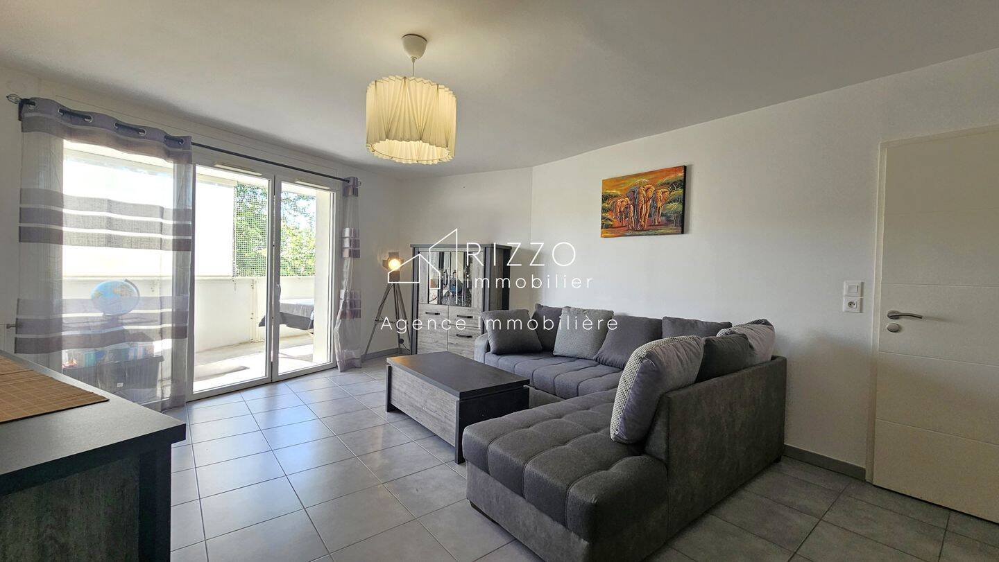 Appartement 3 pièces 71 m² · à Saint-Genis-Pouilly · 71 m² · 385 000 €