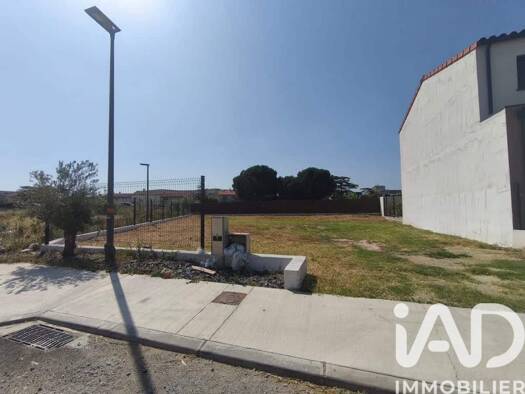 Terrain constructible viabilisé à vendre 158 000 € 400 m² de terrain Peripherie Saint-Cyprien 66750