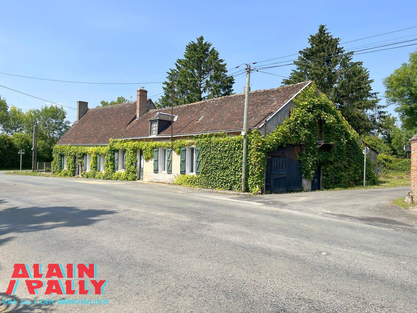 Maison 8 pièces 138 m² · à Cloyes-les-Trois-Rivières · 138,4 m² · 59 000 €